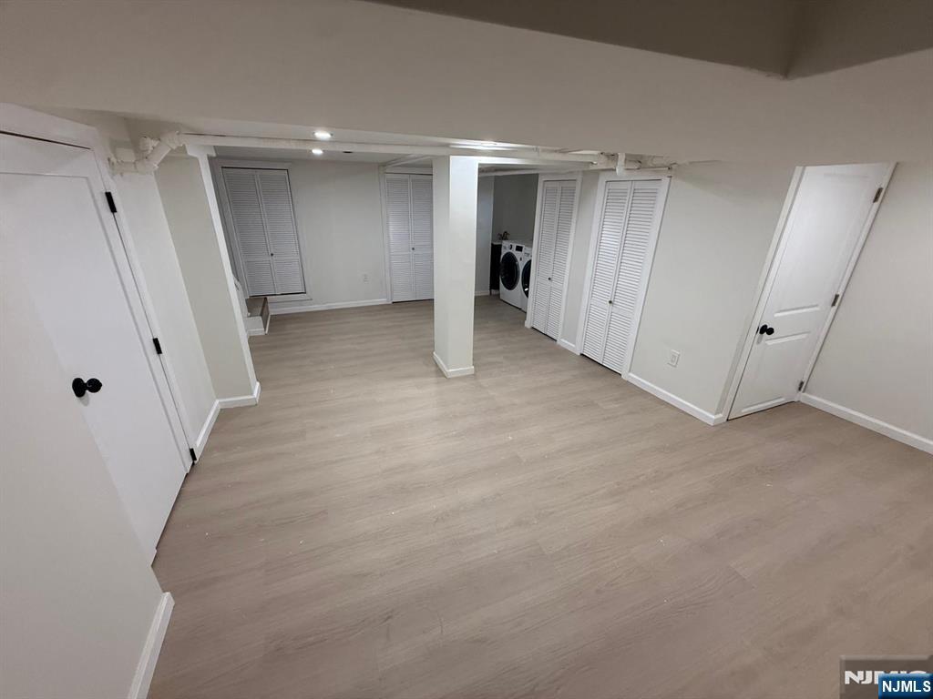 867 River Road Teaneck, NJ 07666 - Photo 14 of 32