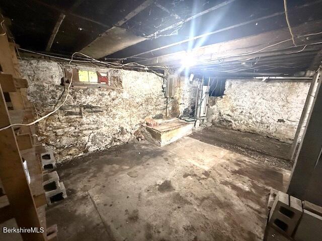 556 Mann Hill Road Pownal, VT 05261 - Photo 34 of 36 a view of a storage room