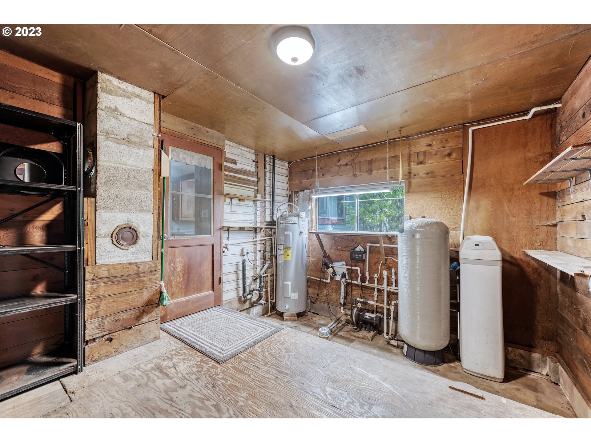 93030 Applegate Trail Cheshire, OR 97419 - Photo 16 of 44 Gallery Image 16