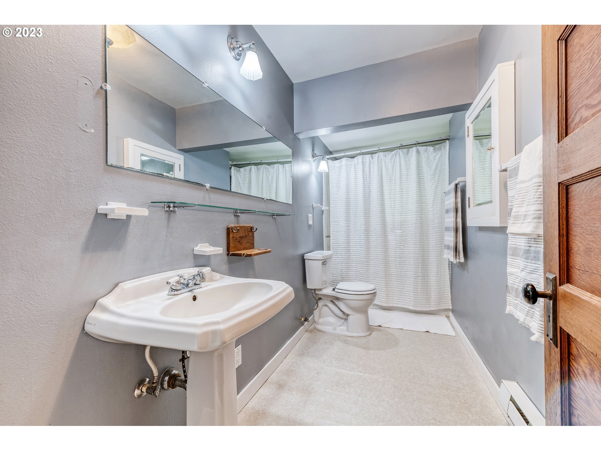 93030 Applegate Trail Cheshire, OR 97419 - Photo 19 of 44 Gallery Image 19