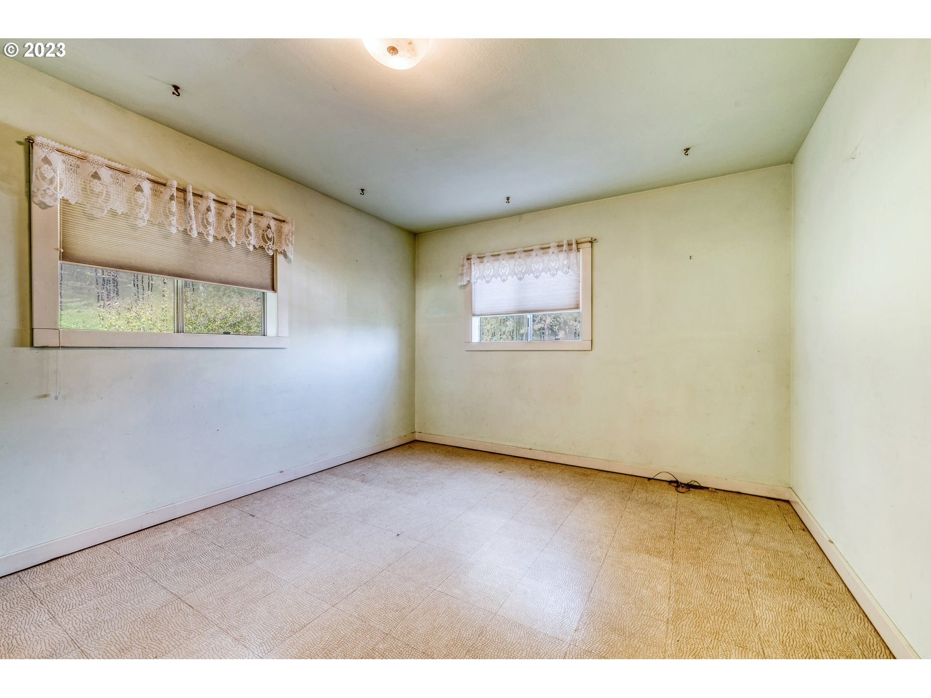 93030 Applegate Trail Cheshire, OR 97419 - Photo 24 of 44 Gallery Image 24
