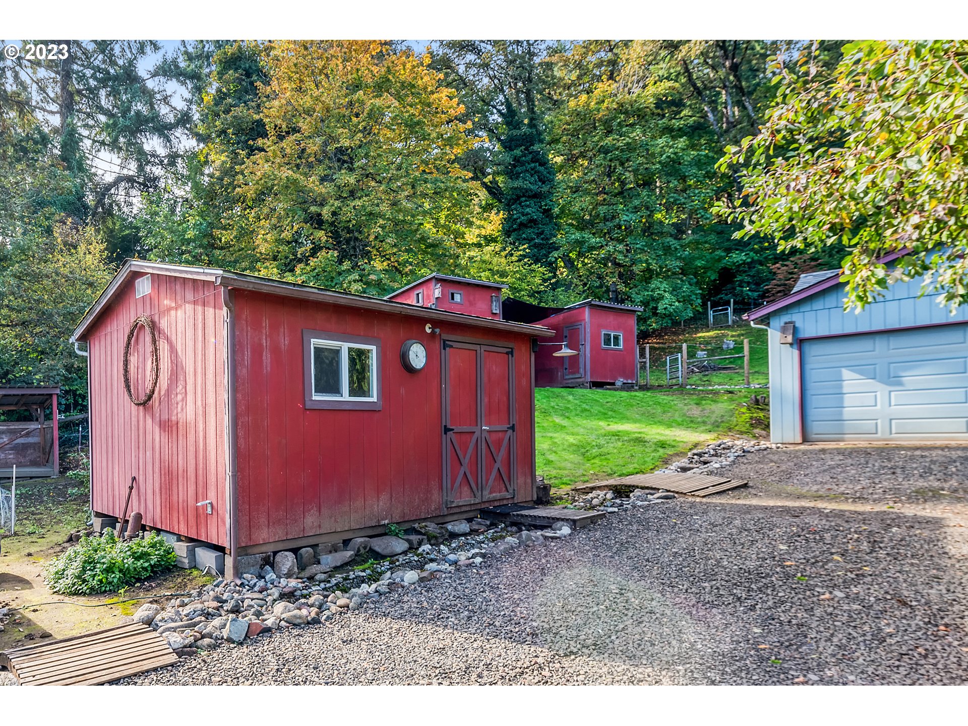 93030 Applegate Trail Cheshire, OR 97419 - Photo 5 of 44 Gallery Image 5