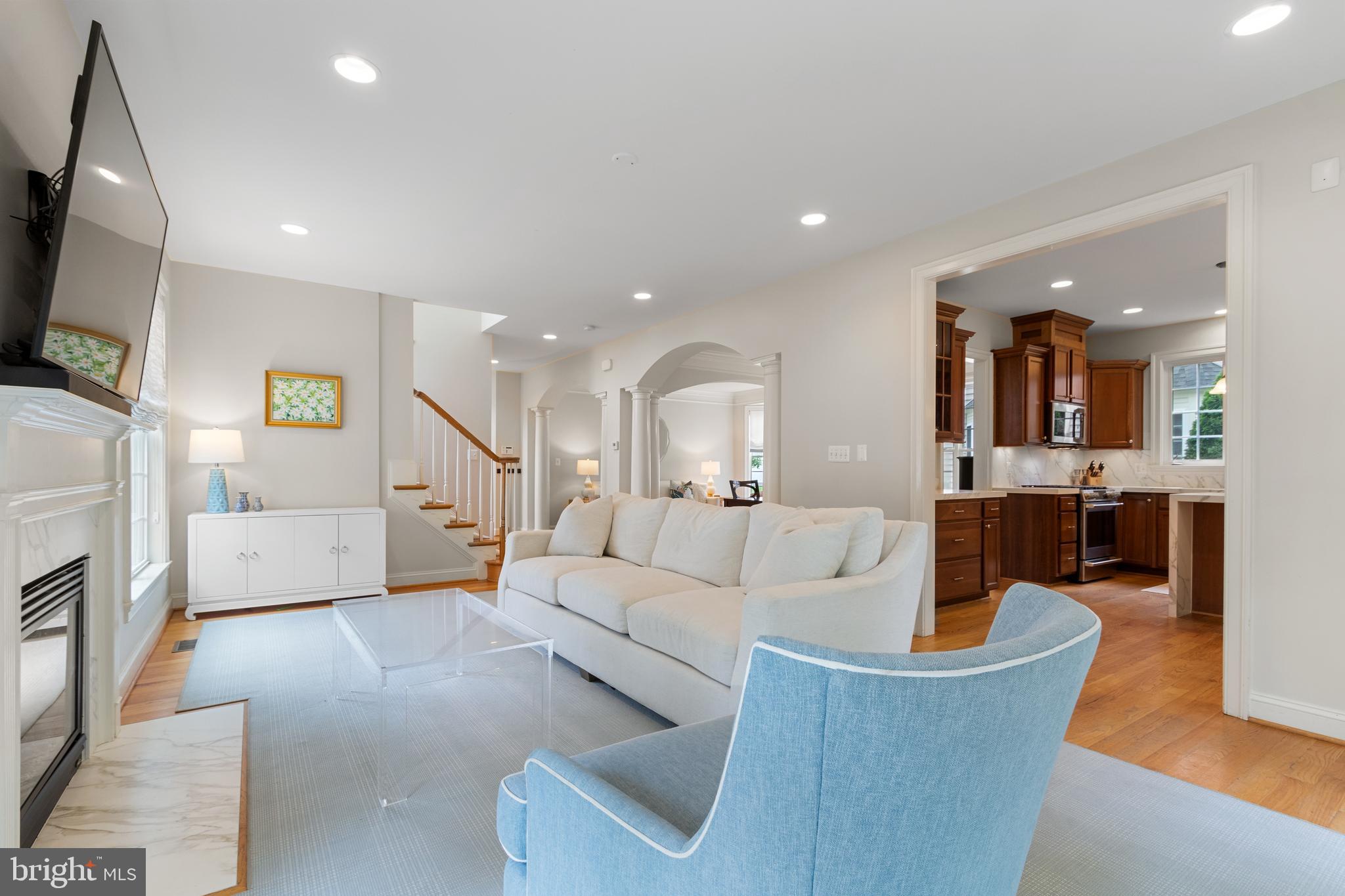 8039 Washington Road Alexandria, VA 22308 - Photo 5 of 33 Gallery Image 5