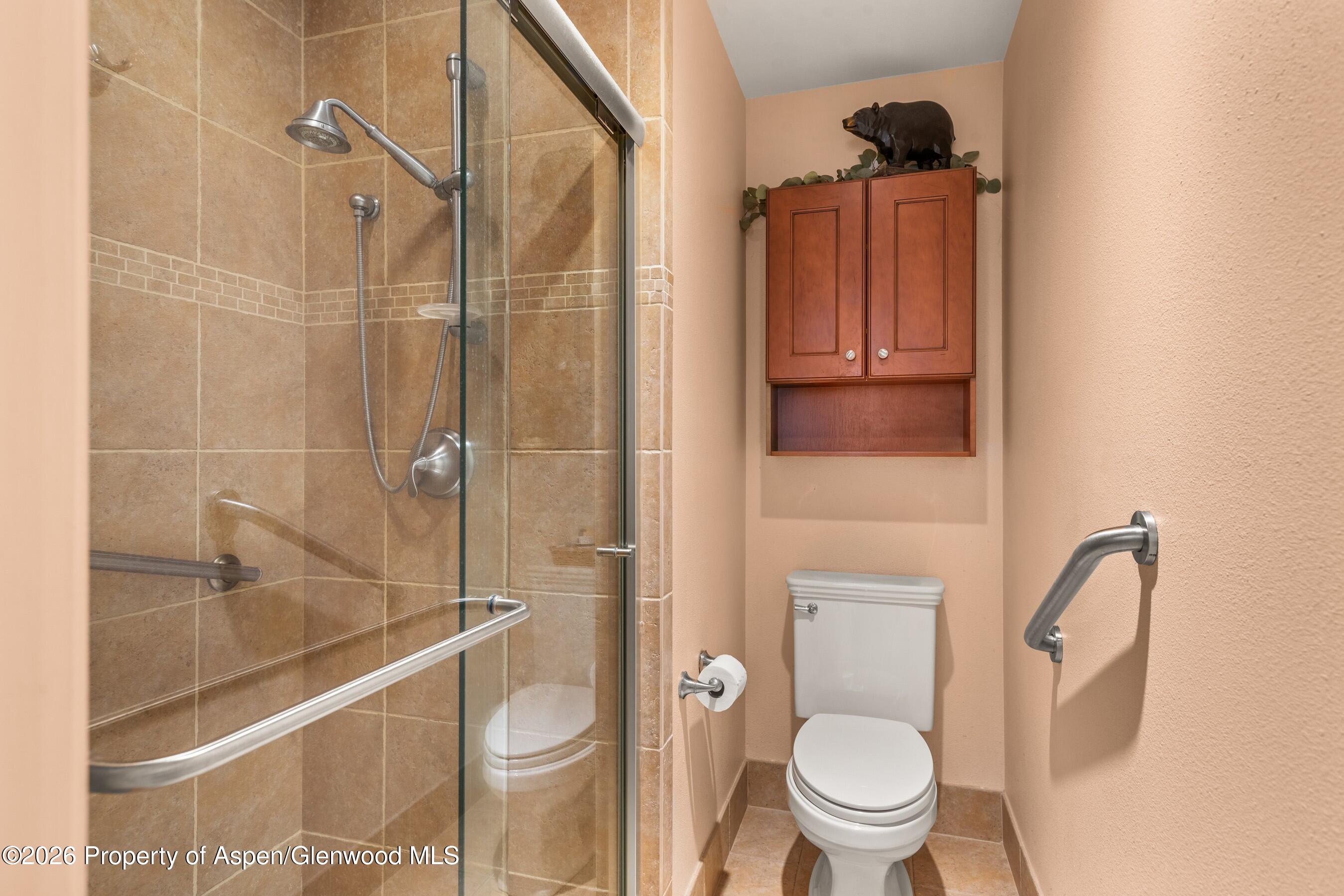 1504 Mockingbird Lane Basalt, CO 81621 - Photo 20 of 22 Primary bathroom