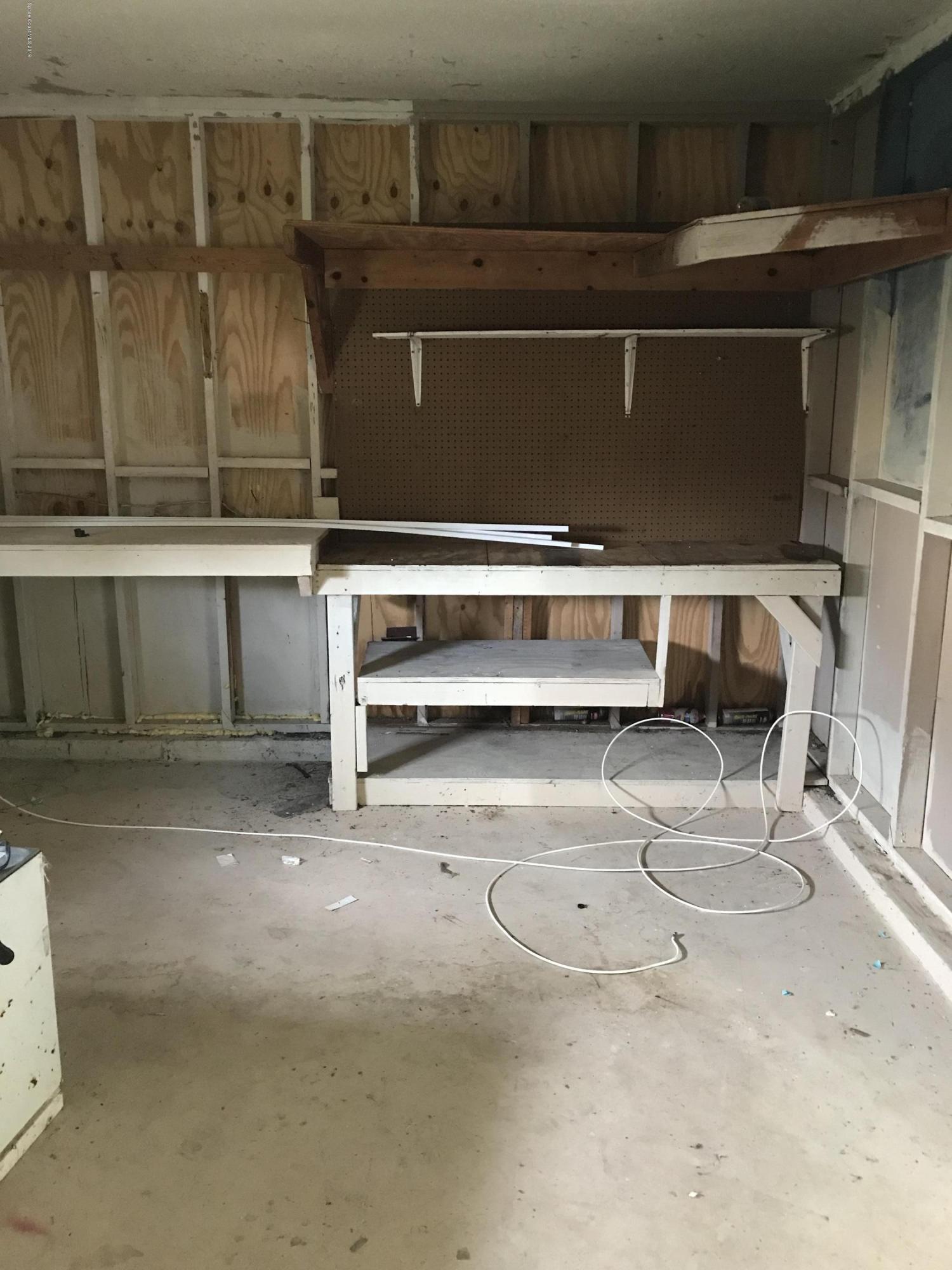 2820 Lancaster Road Melbourne, FL 32935 - Photo 15 of 30 Work Bench Garage