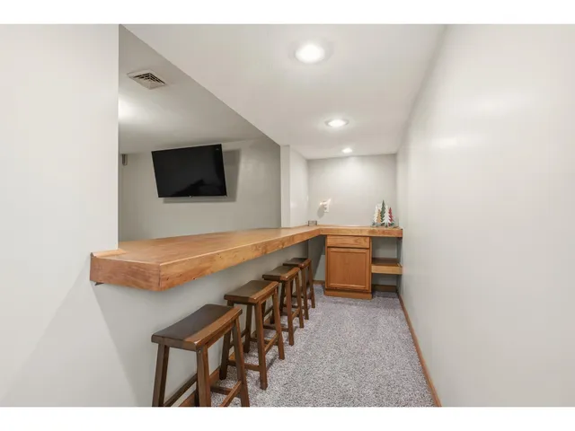 $449,000 | 6231 East 600 South, Gas City, IN 46933