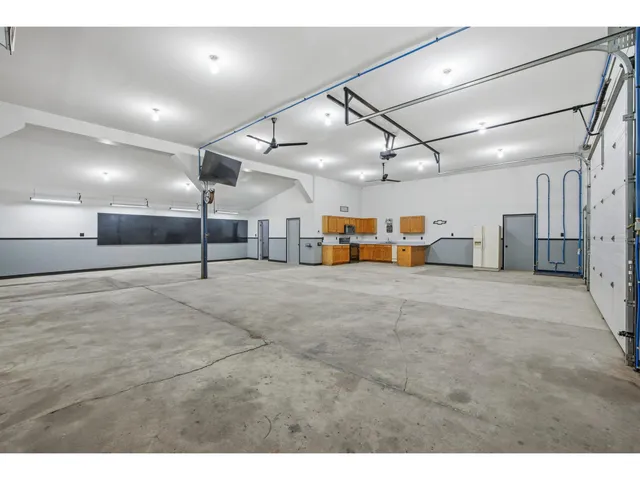 $449,000 | 6231 East 600 South, Gas City, IN 46933