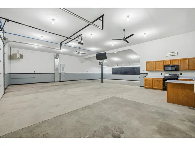 $449,000 | 6231 East 600 South, Gas City, IN 46933