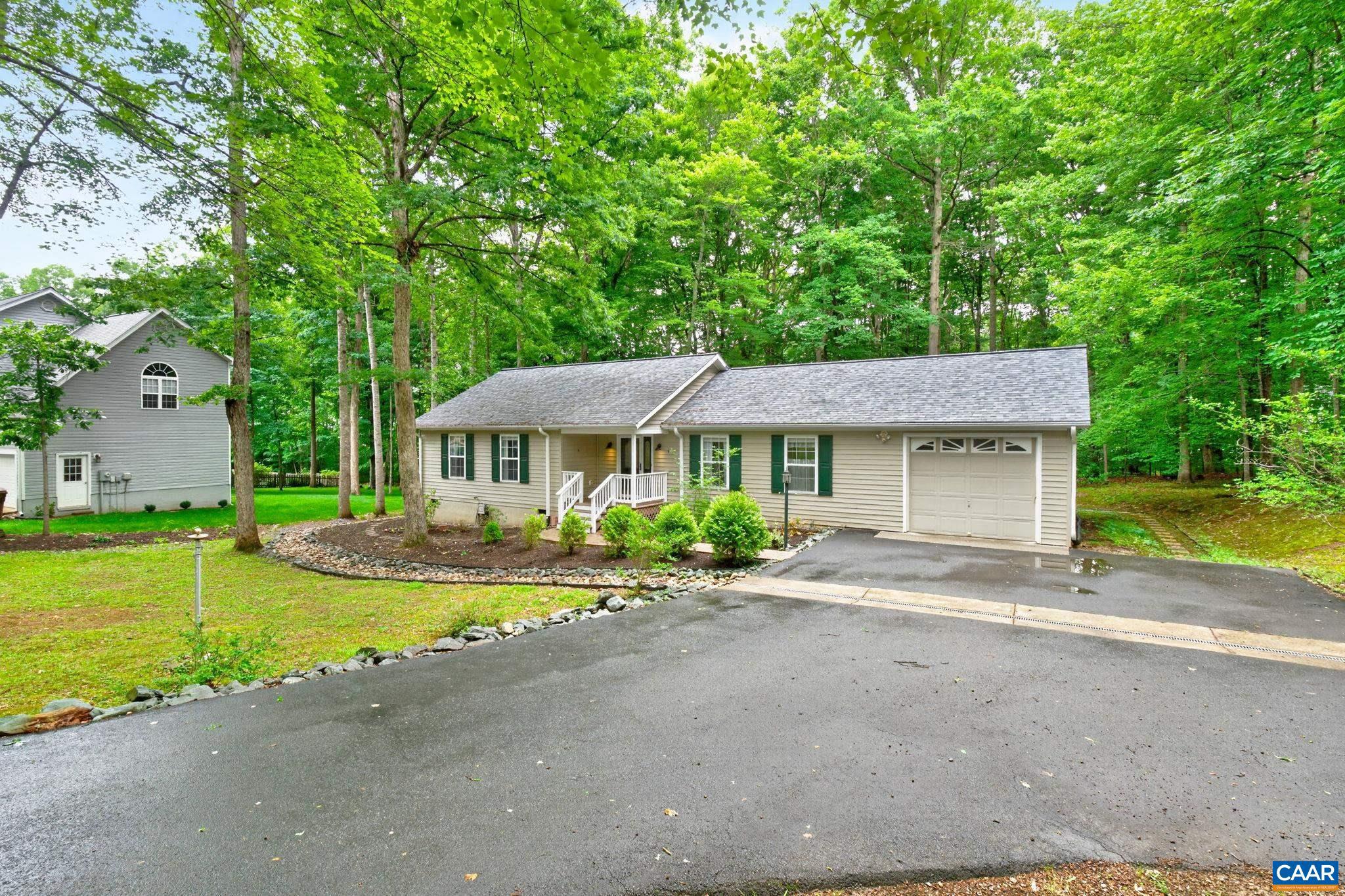 75 Riverside Drive Palmyra, VA 22963 - Photo 2 of 34