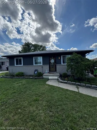 $240,000 | 28555 Secretariat Court, Roseville, MI 48066