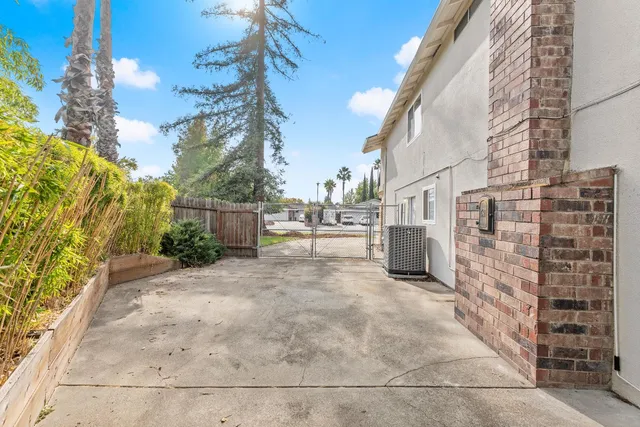 $668,000 | 8129 English Oak Way, Citrus Heights, CA 95610