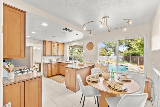 $668,000 | 8129 English Oak Way, Citrus Heights, CA 95610