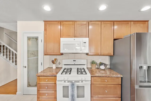 $668,000 | 8129 English Oak Way, Citrus Heights, CA 95610