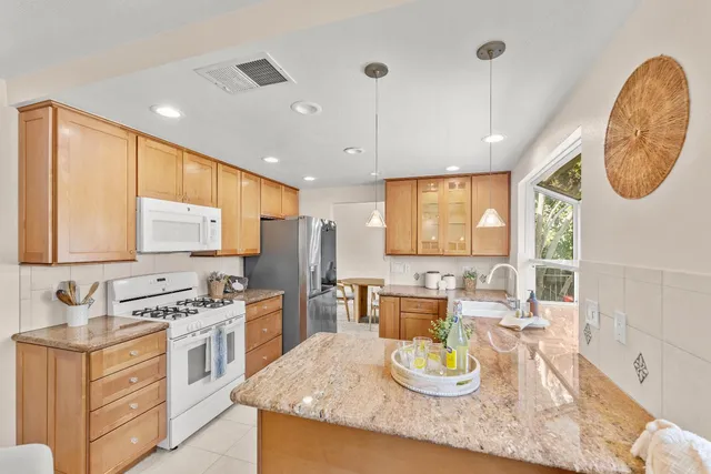 $668,000 | 8129 English Oak Way, Citrus Heights, CA 95610