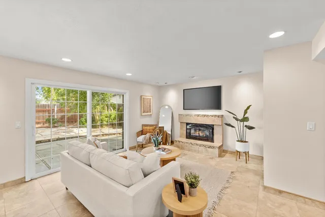 $668,000 | 8129 English Oak Way, Citrus Heights, CA 95610