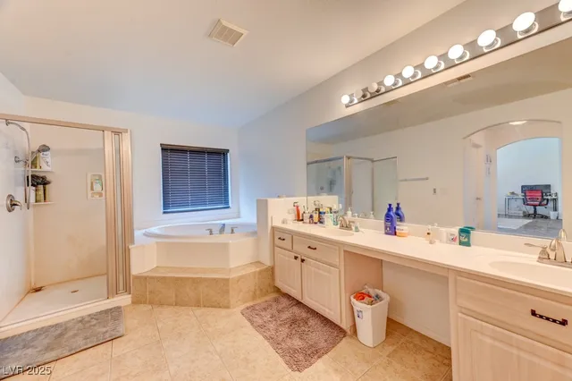 $659,999 | 8625 Wild Diamond Avenue, Las Vegas, NV 89143