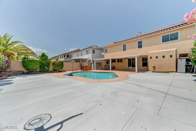 $659,999 | 8625 Wild Diamond Avenue, Las Vegas, NV 89143