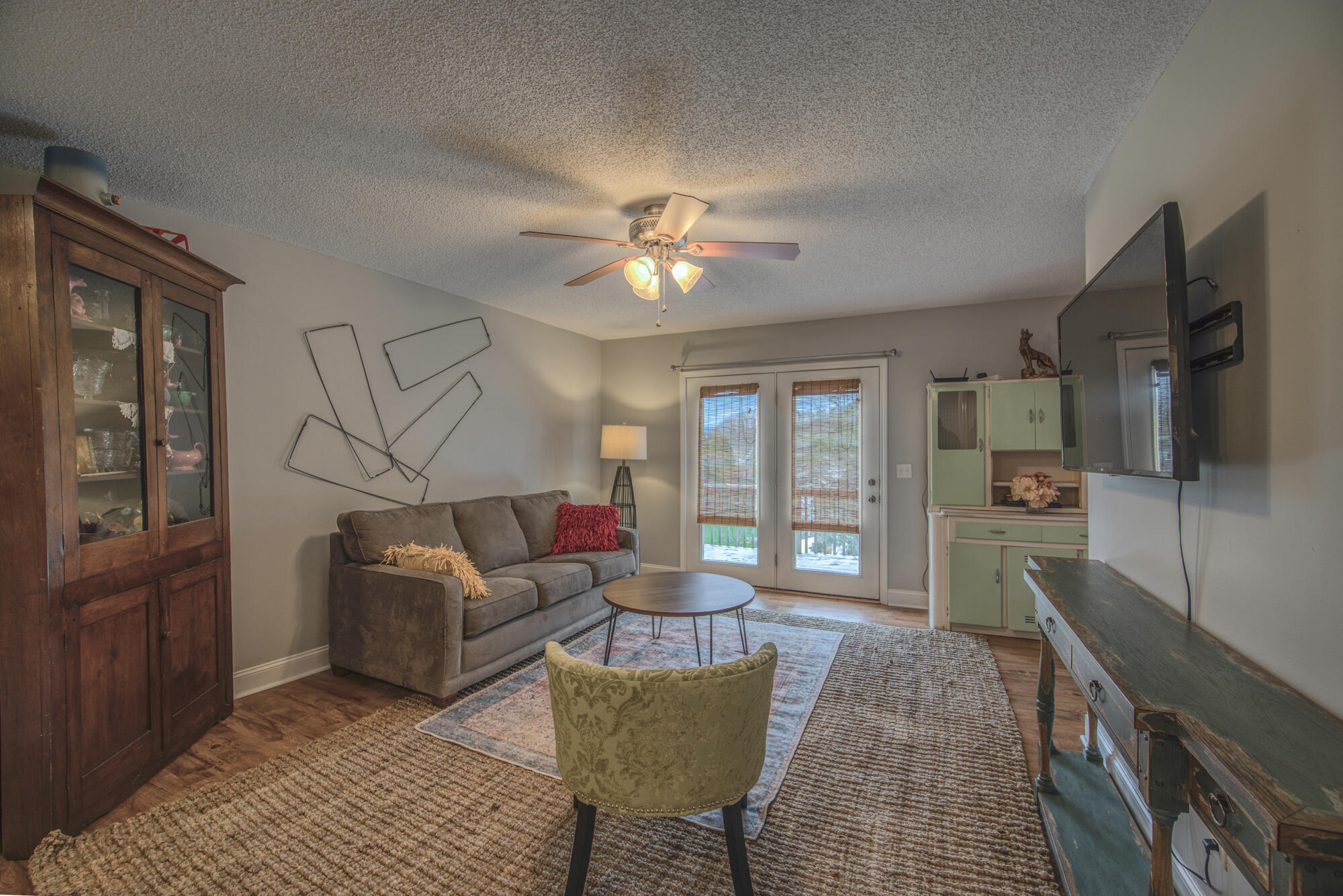 1338 Old Jonesboro Road Bristol, TN 37620 - Photo 2 of 19 DSC_7610_5 copy