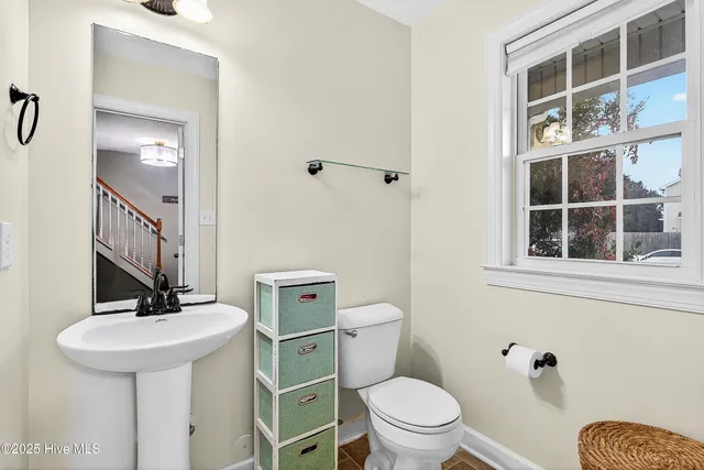 $304,900 | 401 Savannah Drive, Jacksonville, NC 28546