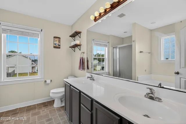 $304,900 | 401 Savannah Drive, Jacksonville, NC 28546