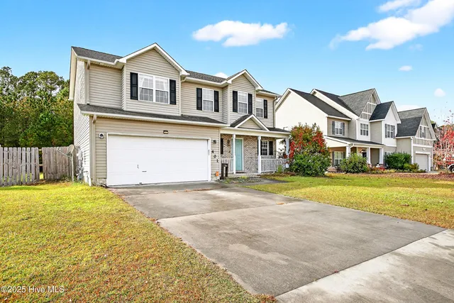 $304,900 | 401 Savannah Drive, Jacksonville, NC 28546