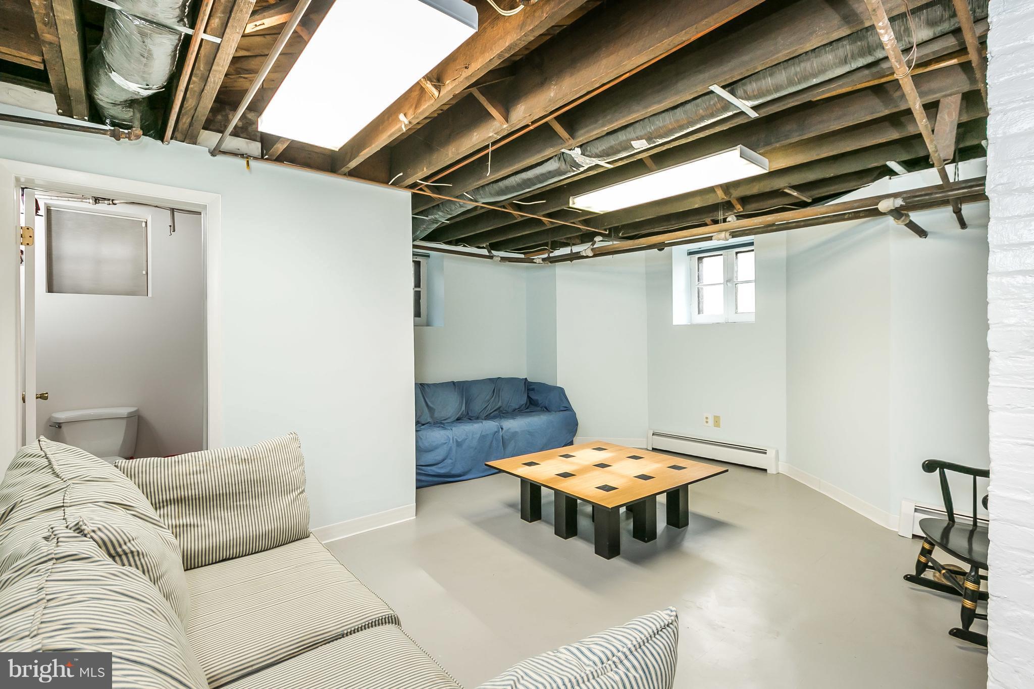 8 Englewood Road Baltimore, MD 21210 - Photo 25 of 29 Interior (General)