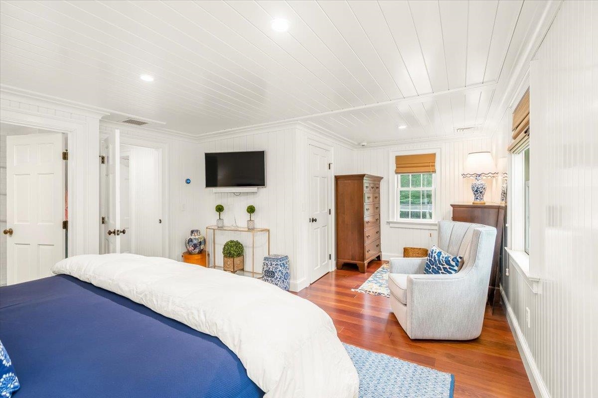 1 Eagle Drive Bedford, NH 03110 - Photo 23 of 39