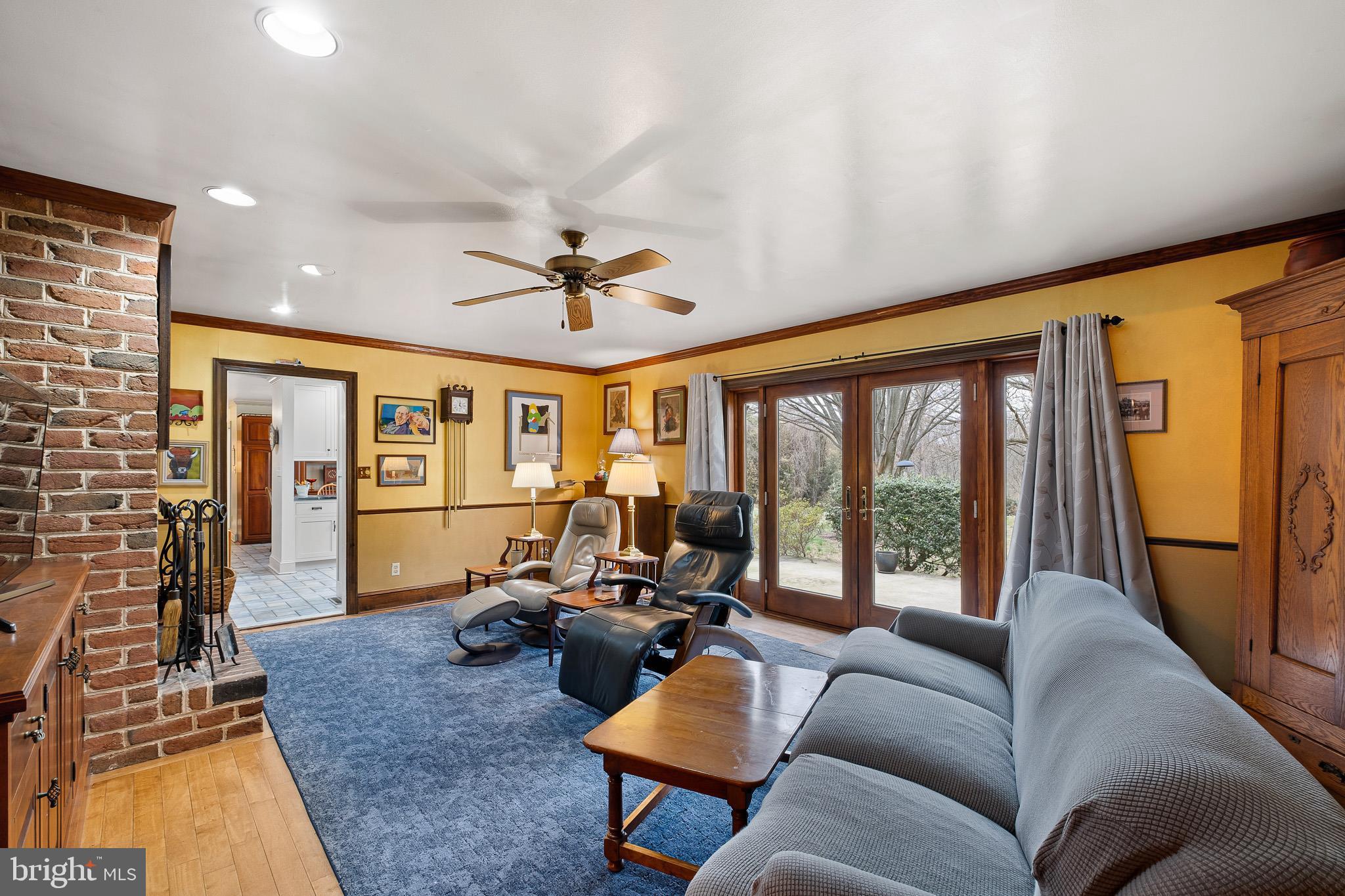 185 Riverside Drive Elkton, MD 21921 - Photo 15 of 54 Family room