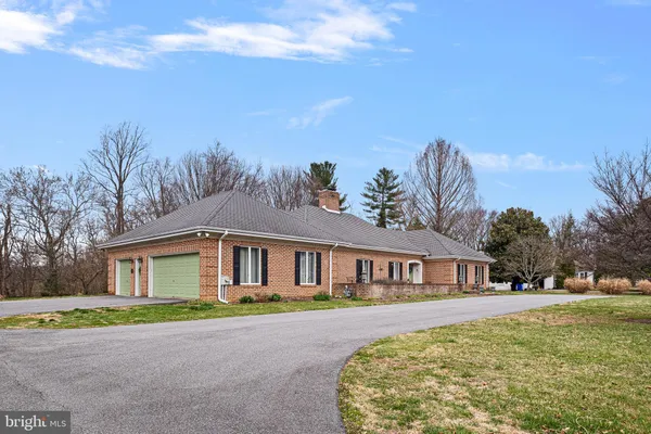 $700,000 | 185 Riverside Drive, Elkton, MD 21921