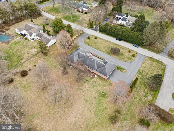 $700,000 | 185 Riverside Drive, Elkton, MD 21921