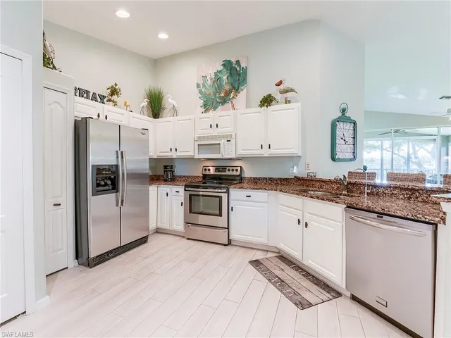 $435,000 | 9010 Spring Run Boulevard, Unit 702, Estero, FL 34135