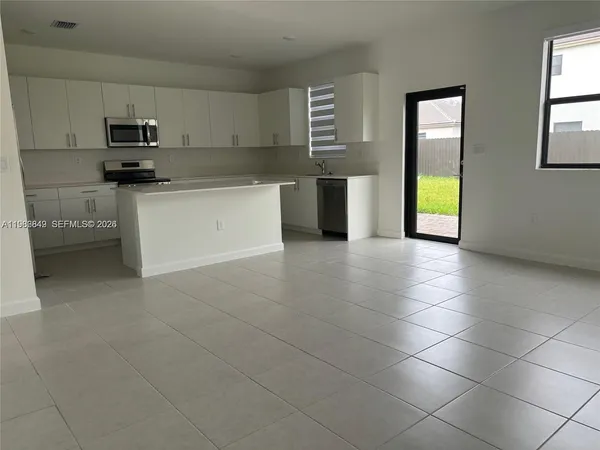 $3,800 | 23339 Southwest 133rd Avenue, Homestead, FL 33032