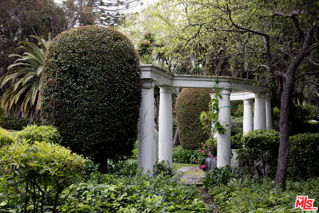 1084 Golf Road Santa Barbara, CA 93108 - Photo 51 of 54