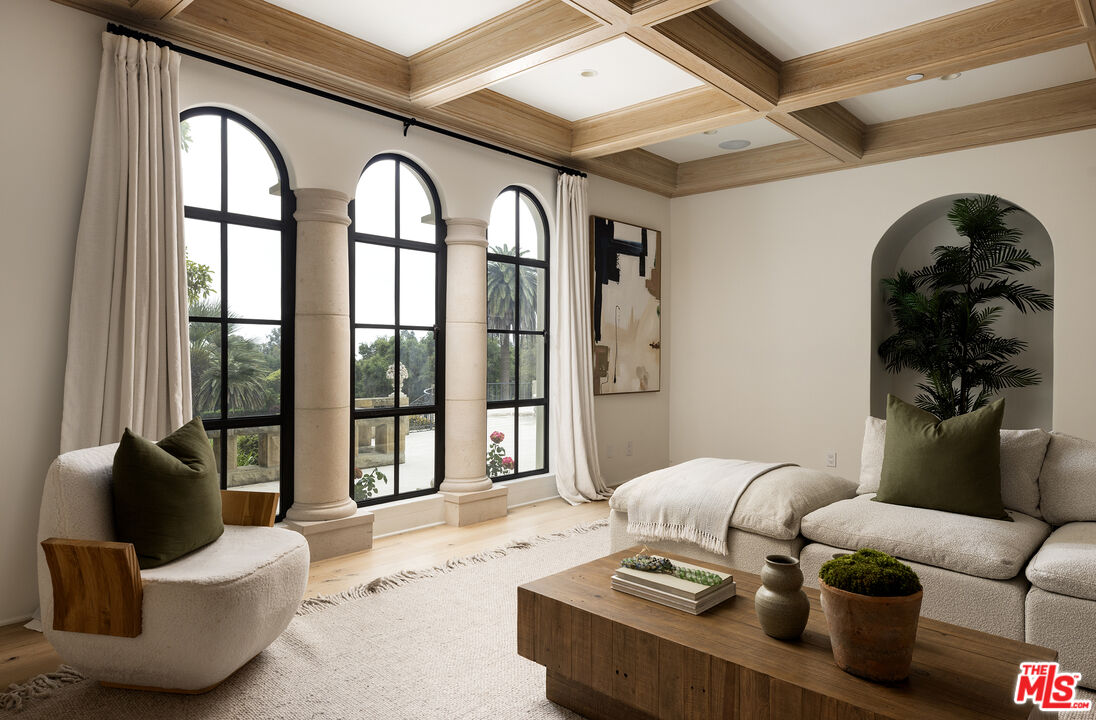 1084 Golf Road Santa Barbara, CA 93108 - Photo 10 of 54