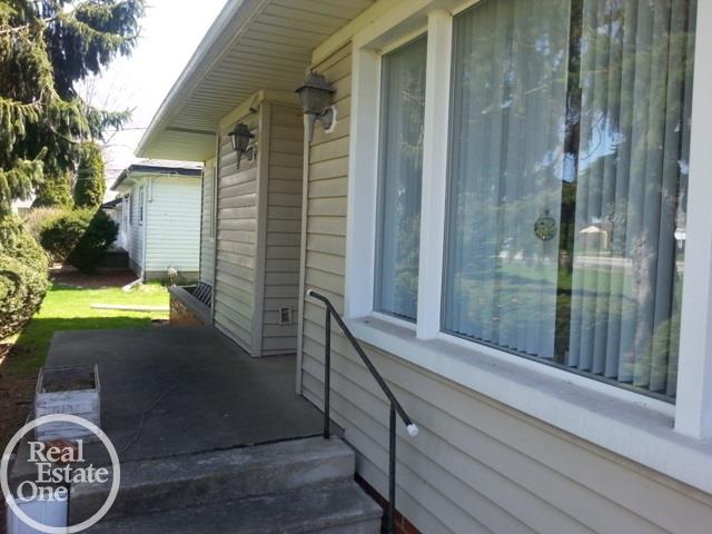 23212 23 Mile Road Macomb, MI 48042 - Photo 3 of 19