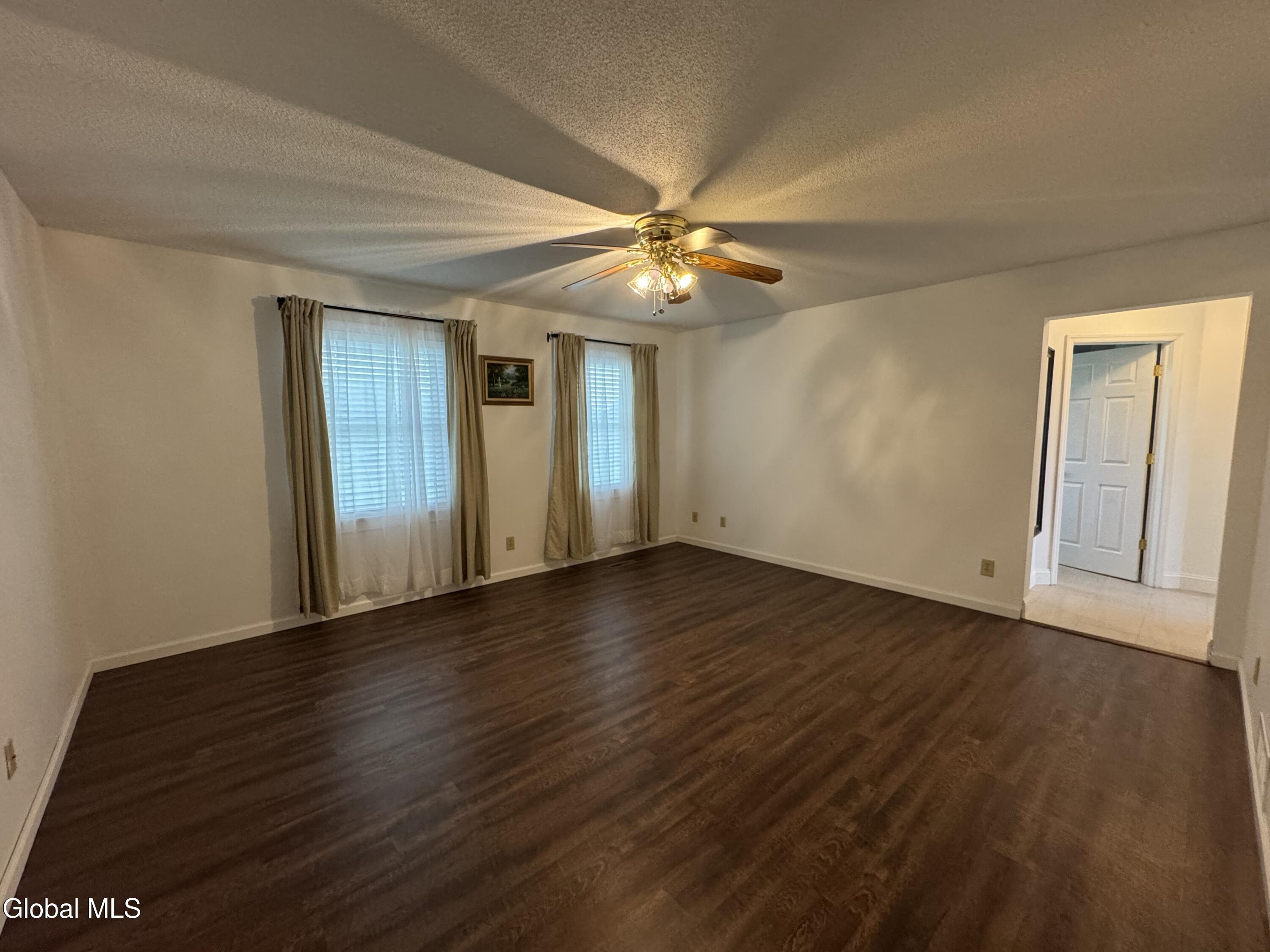 199 Ashdown Road Clifton Park, NY 12019 - Photo 28 of 66 IMG_3015