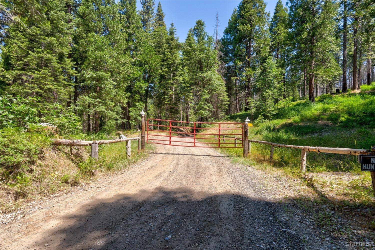 47824 Brammer-Purl Road Oakhurst, CA 93644 - Photo 2 of 40