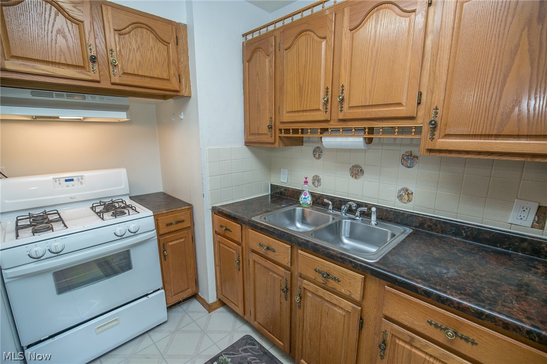 3660 North Santom Road Stow, OH 44224 - Photo 17 of 31 Gallery Image 17