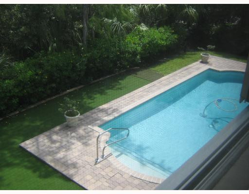 9640 Parkview Avenue Boca Raton, FL 33428 - Photo 10 of 14 Swimming Pool/Hot Tub/Sauna