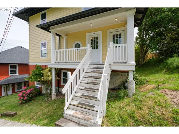 $650,000 | 640 8th Street, Astoria, OR 97103