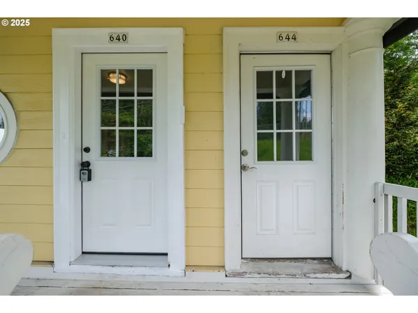 $650,000 | 640 8th Street, Astoria, OR 97103