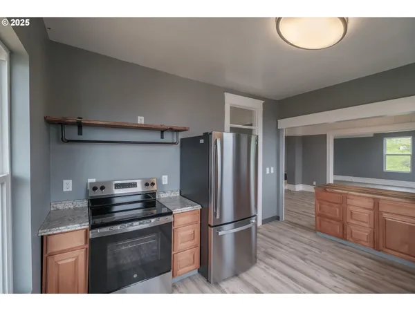 $650,000 | 640 8th Street, Astoria, OR 97103