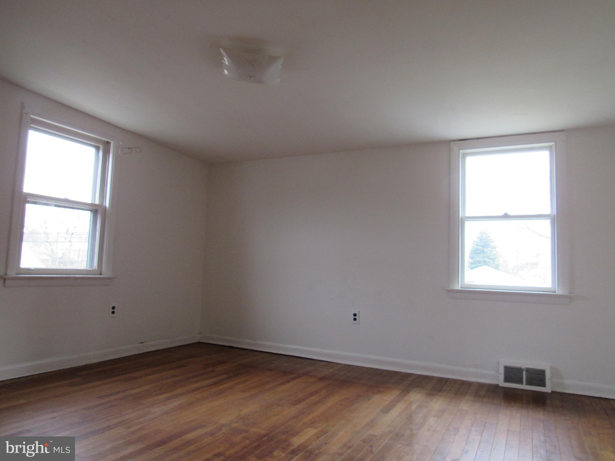 334 Fairview Road Woodlyn, PA 19094 - Photo 22 of 25 Gallery Image 22
