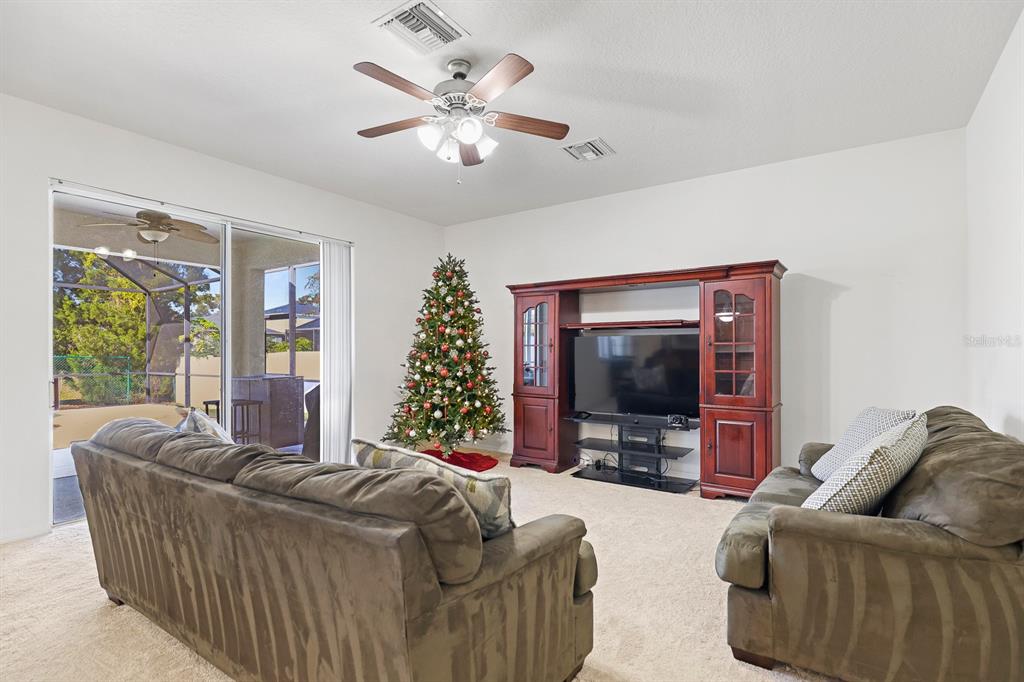 1411 Main Street Valrico, FL 33594 - Photo 7 of 34