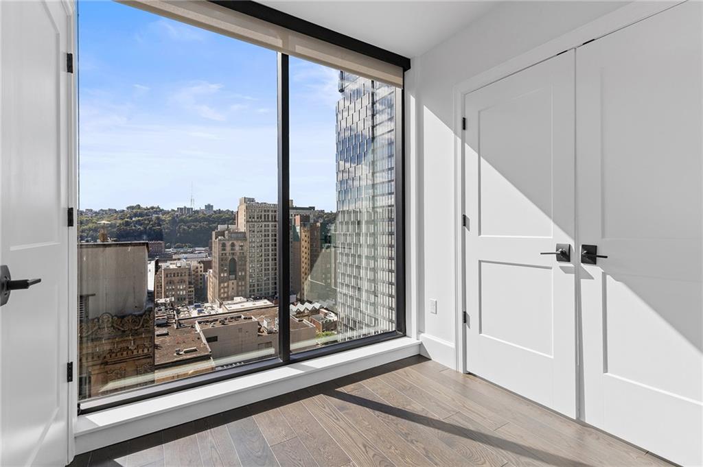 350 Oliver Avenue, Unit 1605 Pittsburgh, PA 15222 - Photo 14 of 40 a view of a balcony