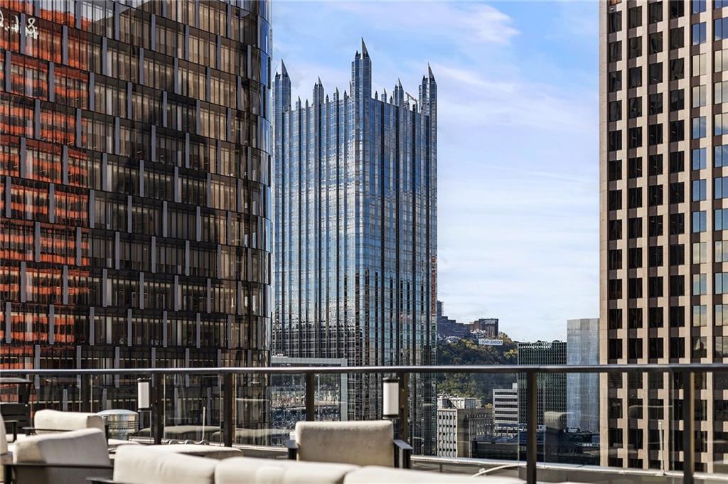 350 Oliver Avenue, Unit 1605 Pittsburgh, PA 15222 - Photo 31 of 40 a view of balcony with city view