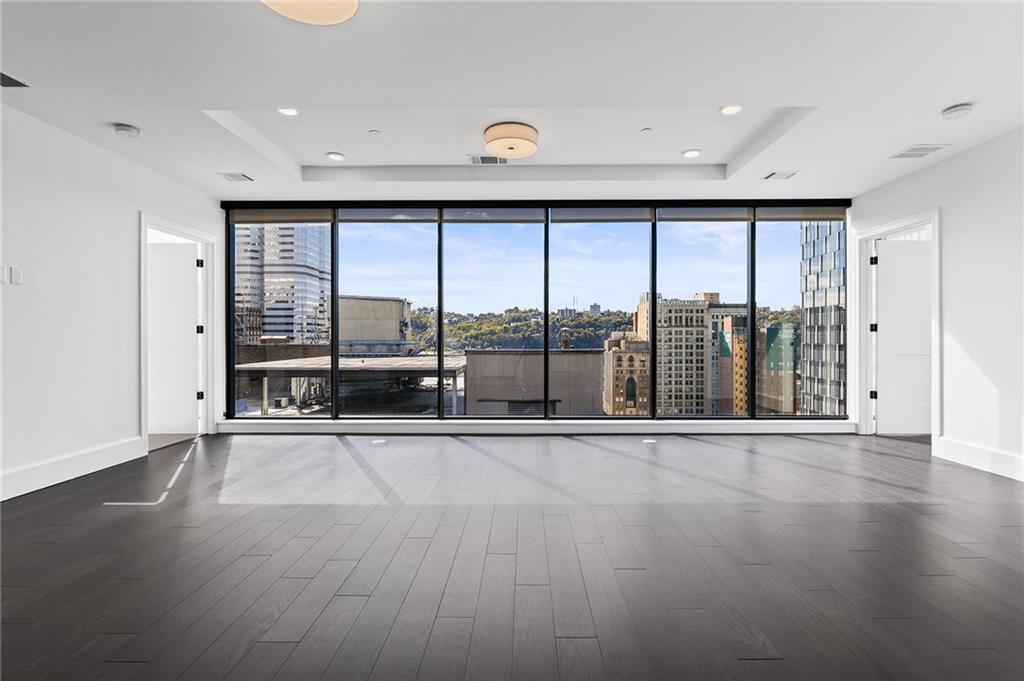 350 Oliver Avenue, Unit 1605 Pittsburgh, PA 15222 - Photo 8 of 40 a view of an entryway with stairs