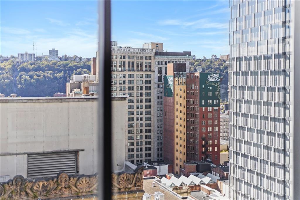 350 Oliver Avenue, Unit 1605 Pittsburgh, PA 15222 - Photo 10 of 40 a view of a city with tall buildings