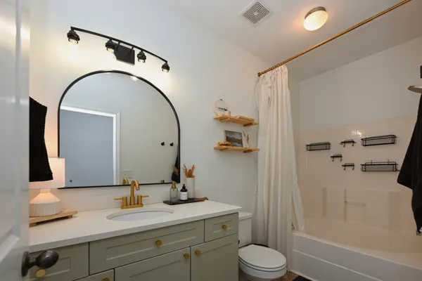 $1,700 | 7003 Lenox Village Drive, Unit B11, Nashville, TN 37211