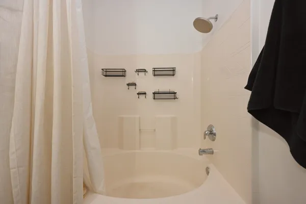 $1,700 | 7003 Lenox Village Drive, Unit B11, Nashville, TN 37211